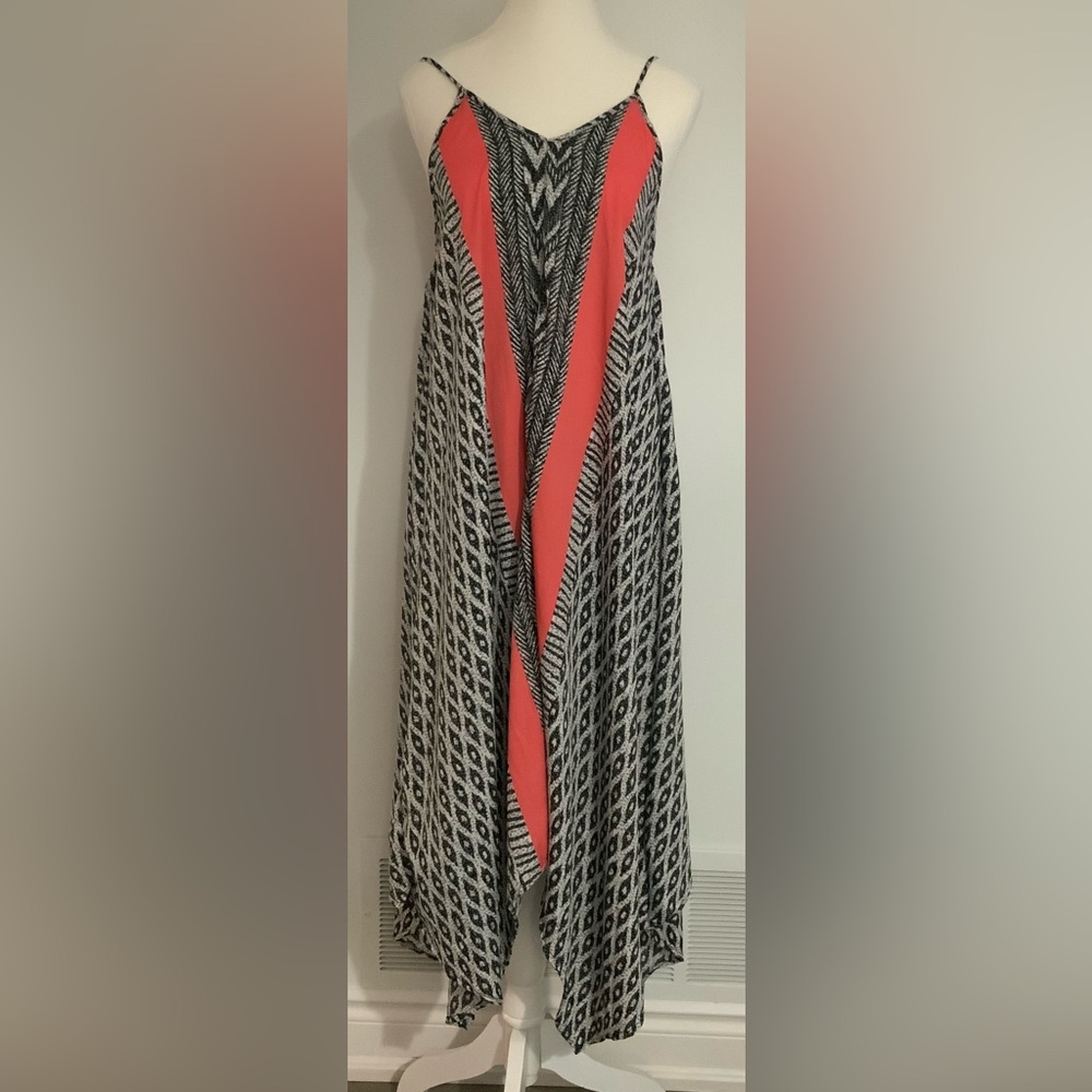 Sleeveless Printed Soft and Light Maxi Dress with Coral Inset Size Small